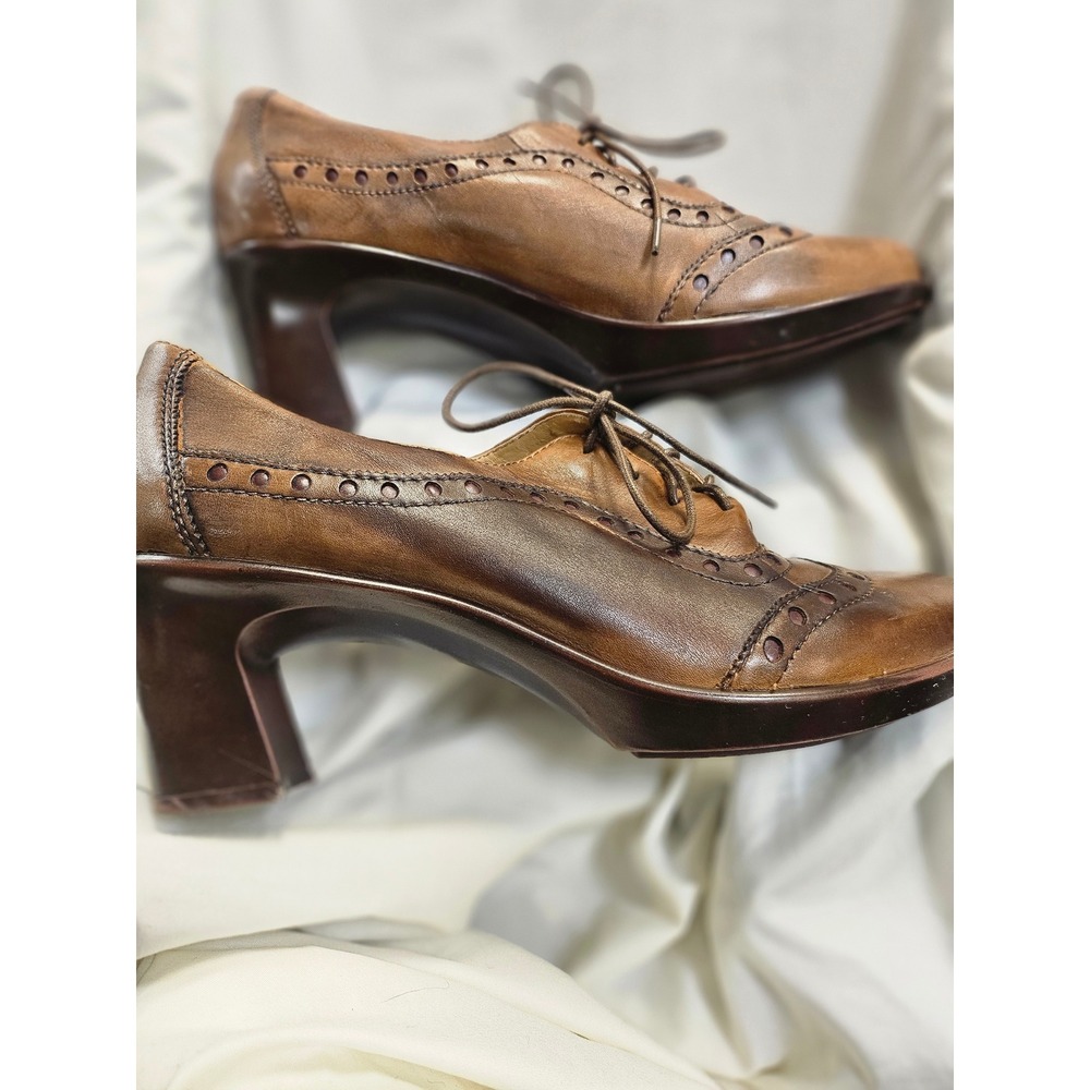 Earth Periwinkle Almond Brown Leather Brogue Oxford Block Heels Womens 11B